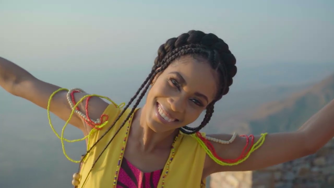 ANGOLA MUSIC - GARI SINEDIMA SINGING 