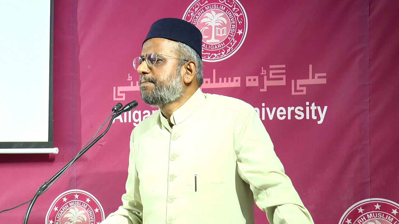Prof. Rashid Shaz speaking at the occasion of Luqma Dinner 2019 at Bridge Course, AMU
