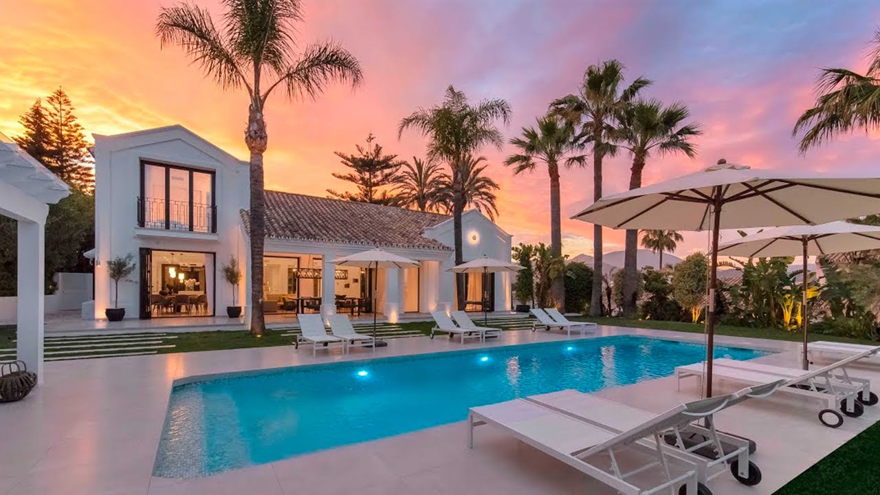 Luxury Villa for sale in Nueva Andalucia, Marbella | Villa Tuscany