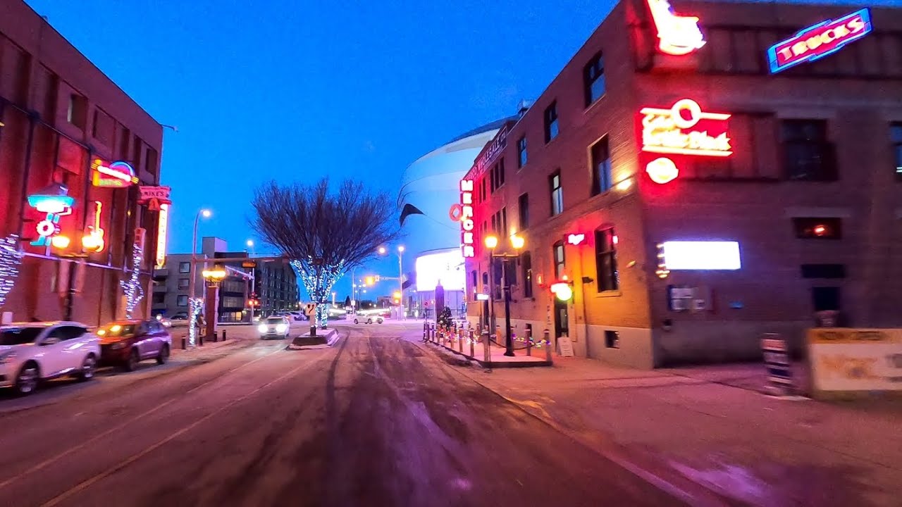 Edmonton, Alberta, Canada - Evening Driving
