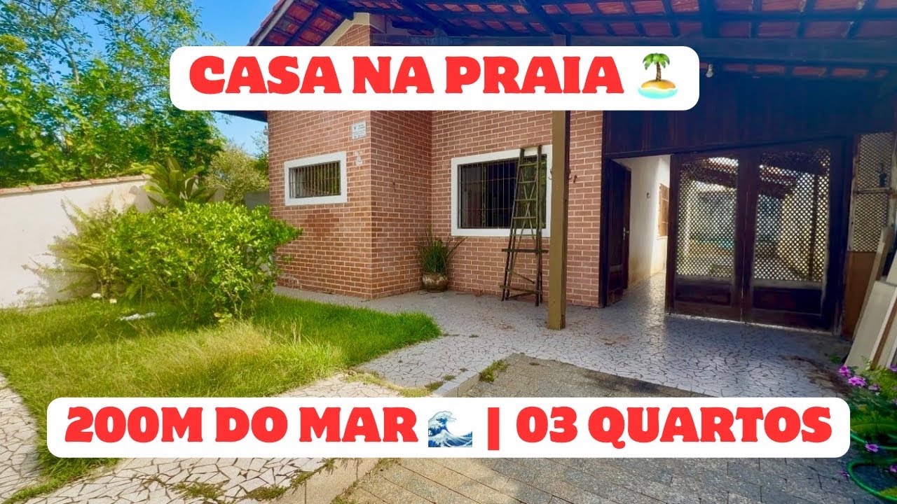 CASA NA PRAIA À 200 METROS DO MAR COM 03 QUARTOS EM PERUÍBE/SP