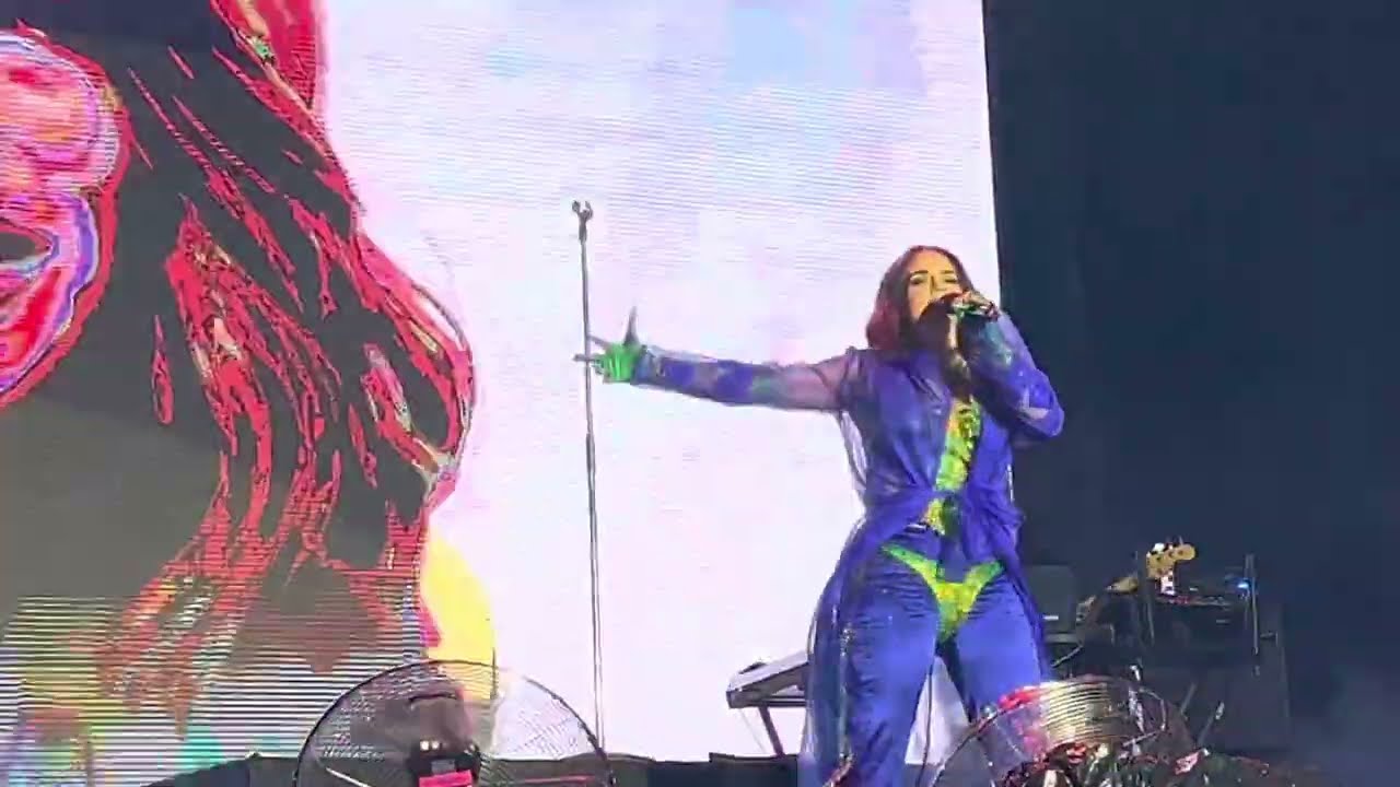 JoJo Live at Festival GRLS! in Brazil (part. 1)