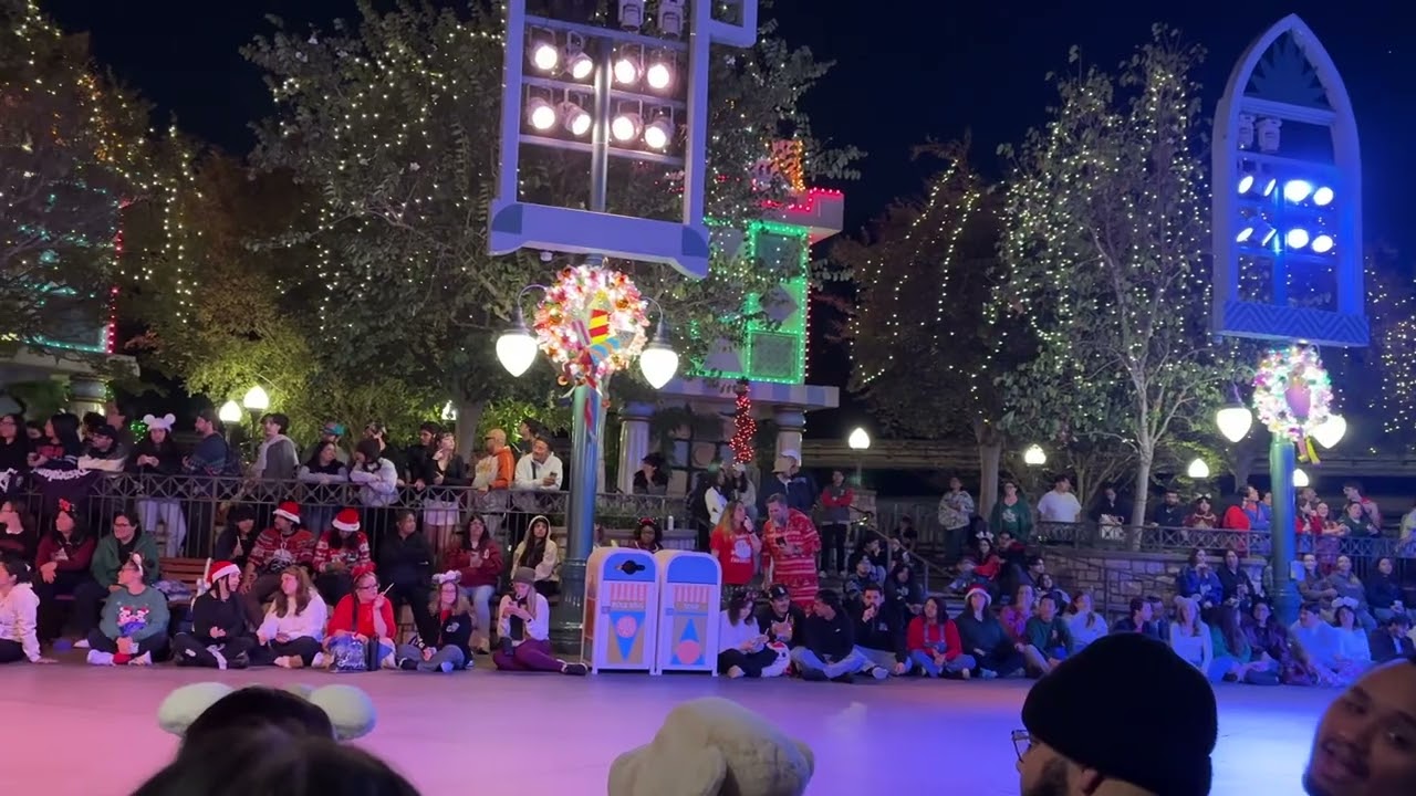 Disneyland - “A Christmas Fantasy” Parade Cast Preview 11/12/25