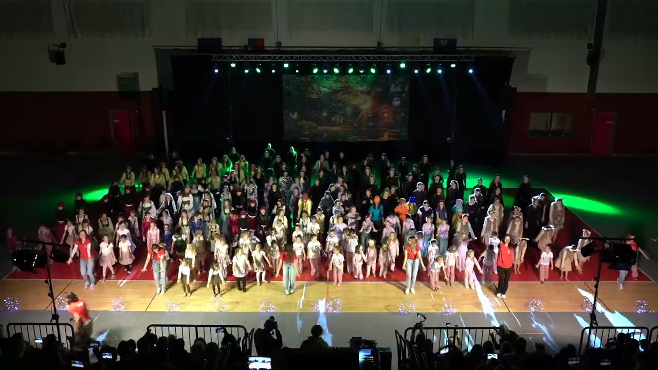 Skupinski ples (Maribor in Ruše) - Jingle bell rock