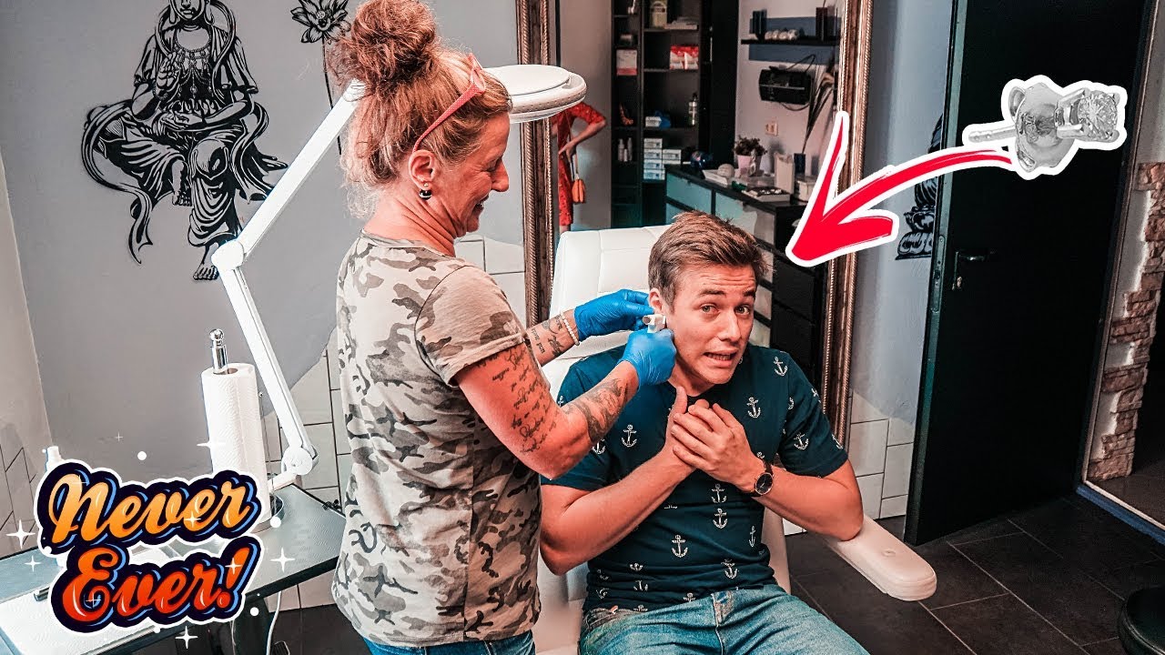 ER MUSS SICH EINEN OHRRING STECHEN ! SCHLIMMSTE AUFGABE EVER 🙈💍  Never Ever #5 | Schinken Brothers