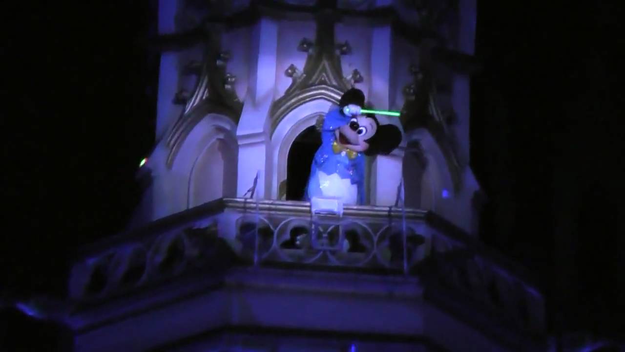 ディズニーカウントダウン2010城前･蛍の光〜花火
