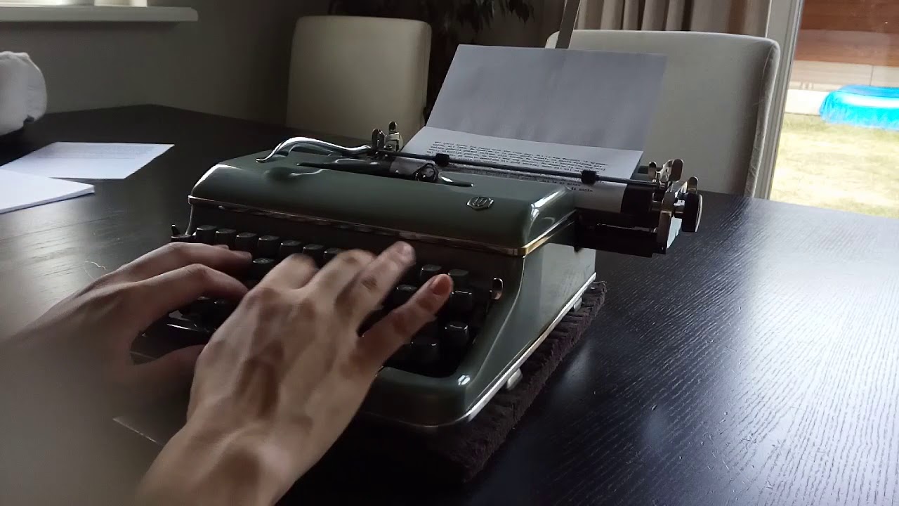 Torpedo 18 typewriter - 1956
