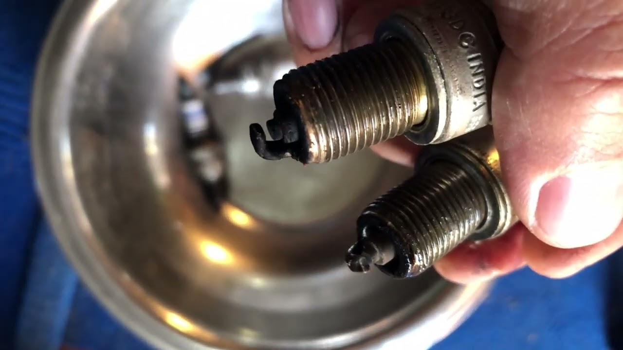 spark plugs clean using wd40,petrol,sand paper and air compresser #suzuki samurai #gypsy king #auto