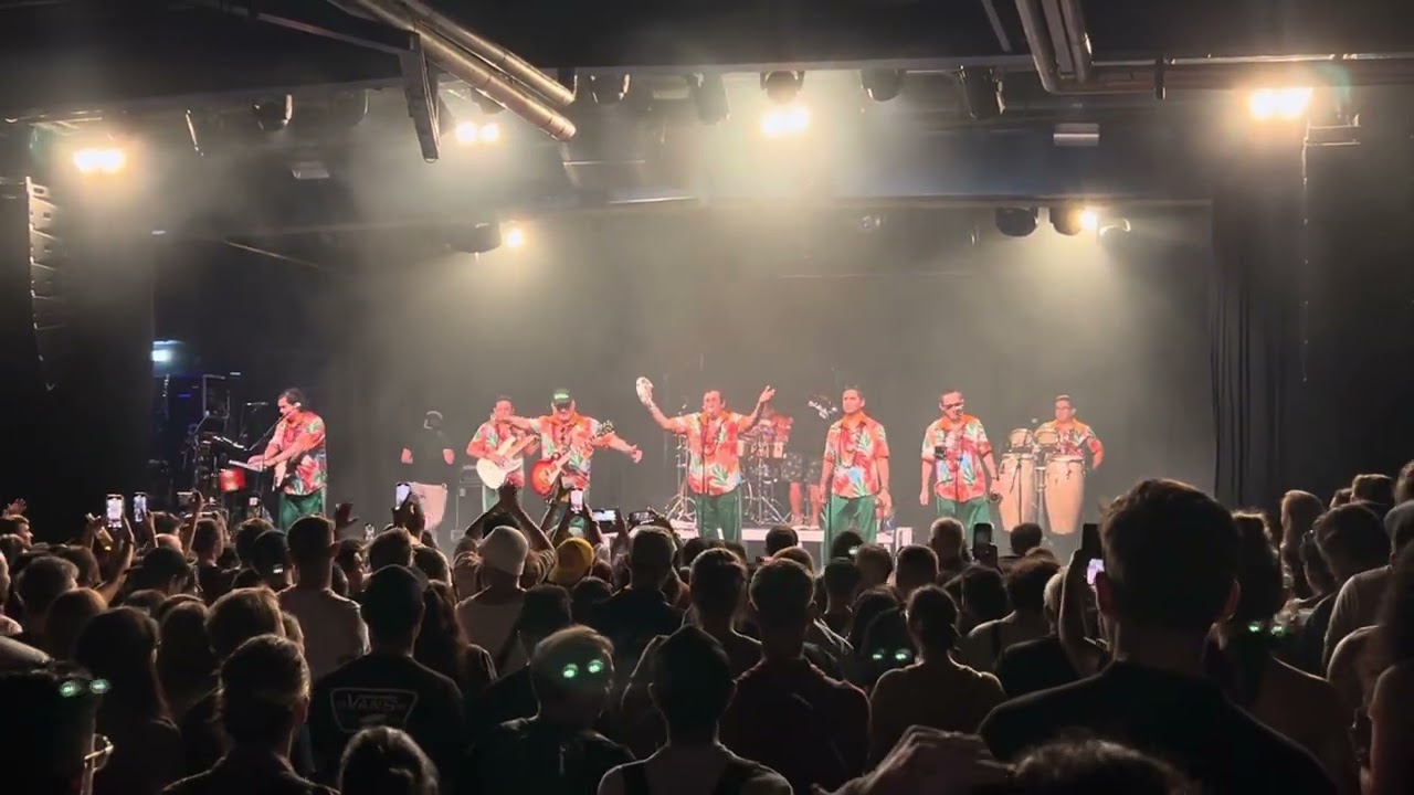 Los Mirlos en vivo Backstage Werk Sept 2025