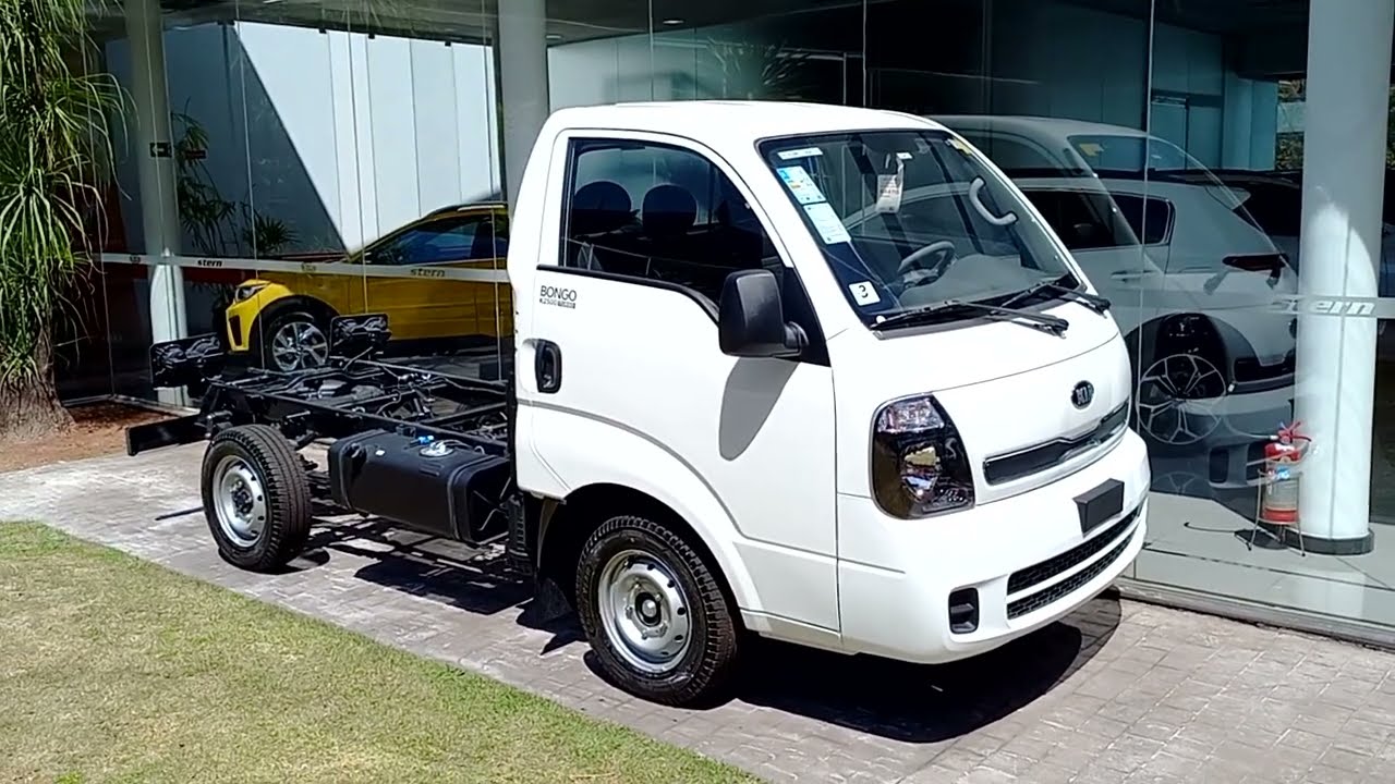 Kia Bongo K2500 Turbo / 0km em detalhes.