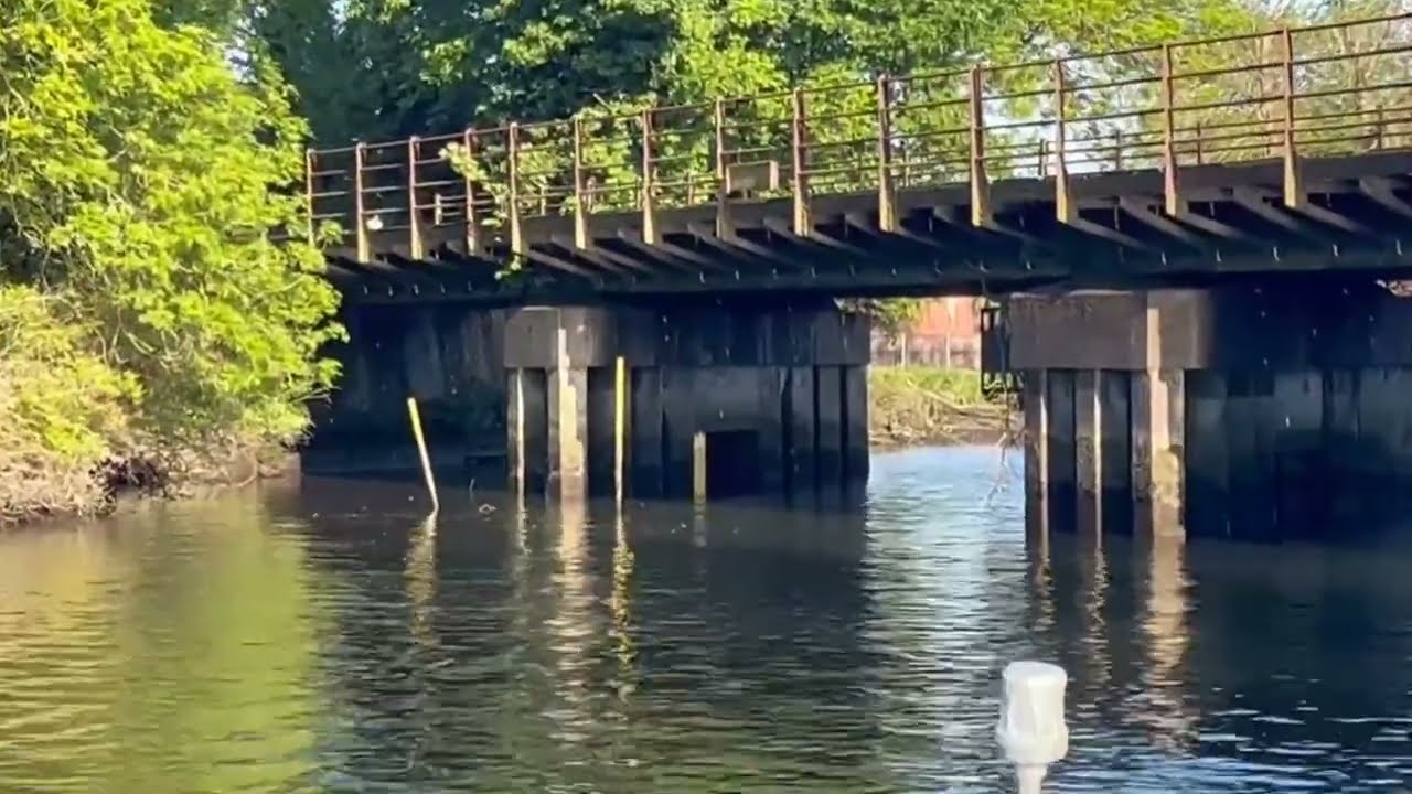 76. Thorpe St Andrew Norfolk Broads detour.