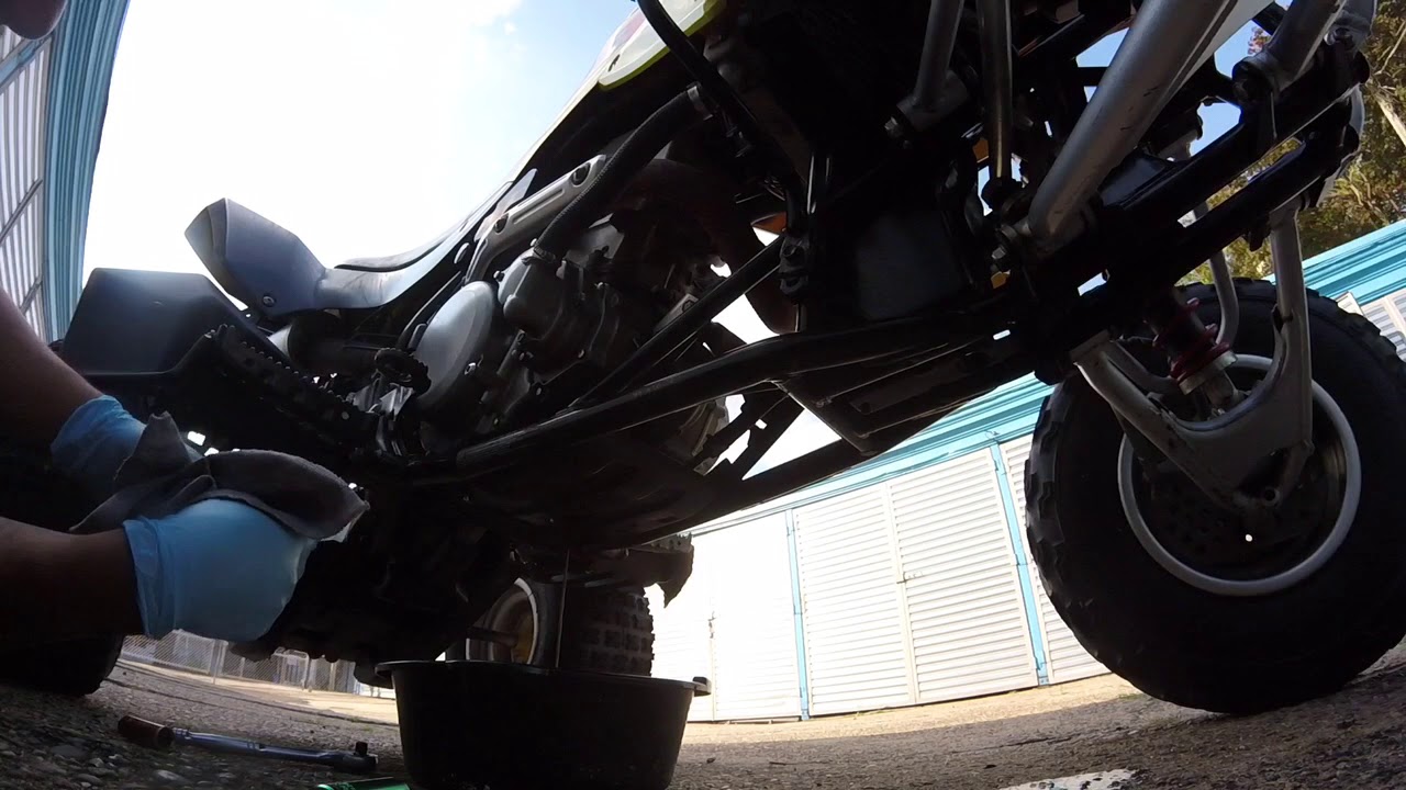 HOW TO CHANGE OIL ON A LTZ400, QUADSPORT Z400!!!!