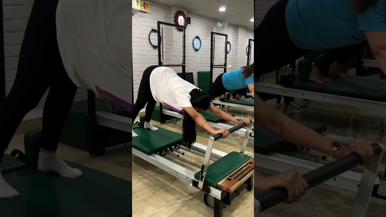 Finding balance and strength in every move 💪🏼✨ #pilates #pilateslovers