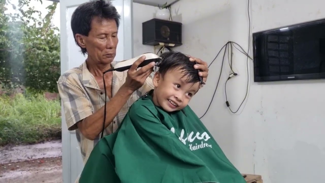 Chuột Đòi Đạp Xe Đi Hớt Tóc Và Cái Kết #ngocdieuvlog #chuotdihottoc