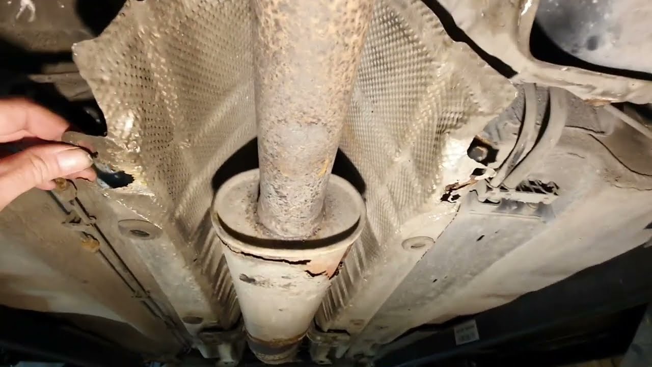 Volvo S60 jarrunesteen vaihto ja uusia löydöksiä löytyi alustasta🤦‍♂️