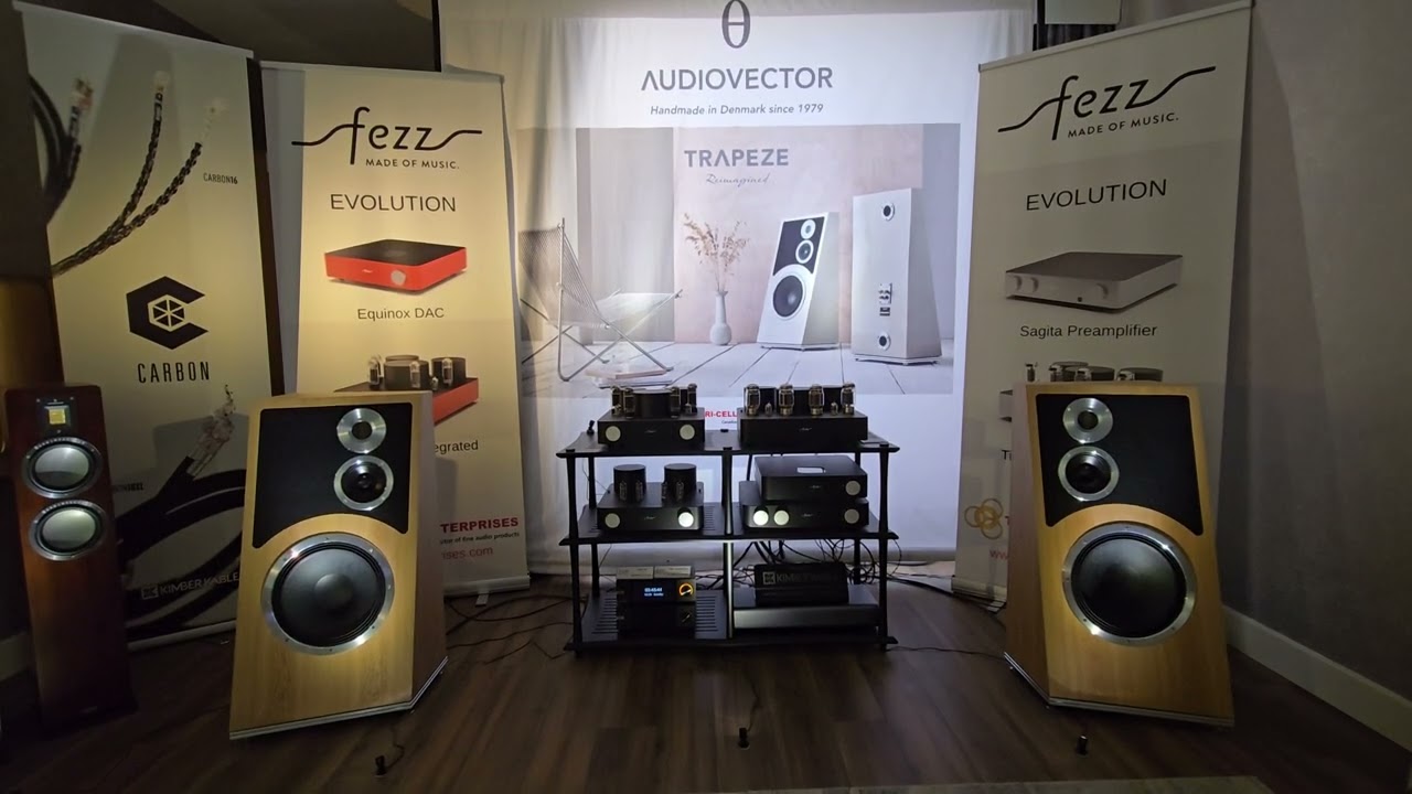 Last Minute Revisit to Hear a Noteworthy Room - Audiovector Trapeze