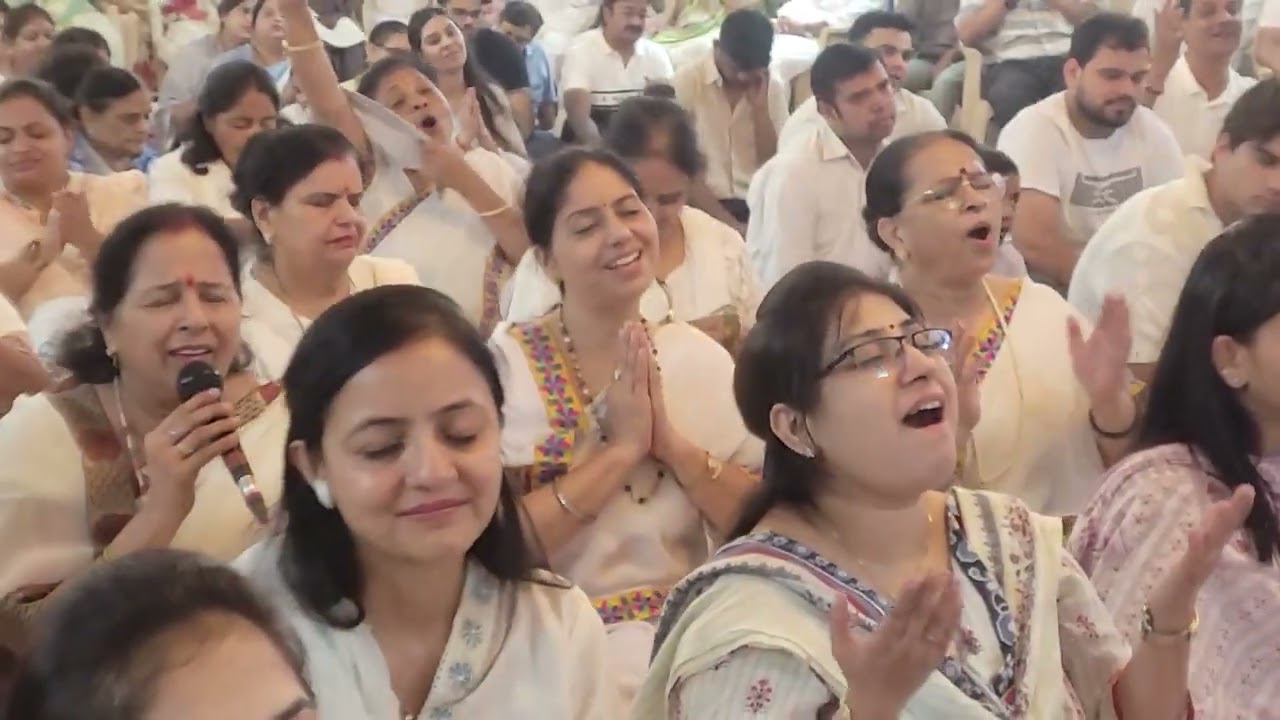 Sunday satsang Geeta bhawan bhajan ( satguru tumse lagan meri ) 20/07/25