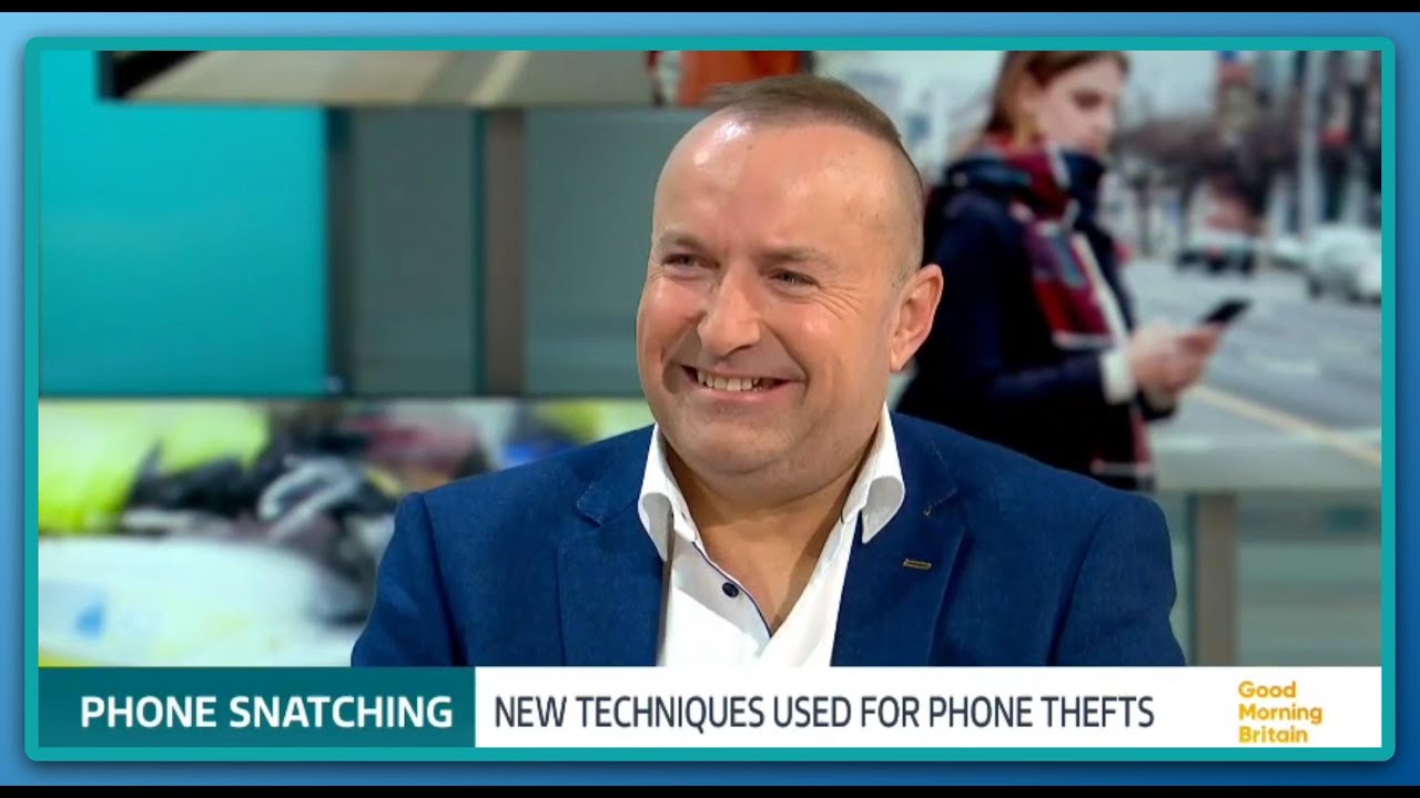 I T V NEWS - DAVE FISHWCK LOOKS INTO PHONE AND FINANCIAL DATA THEFT