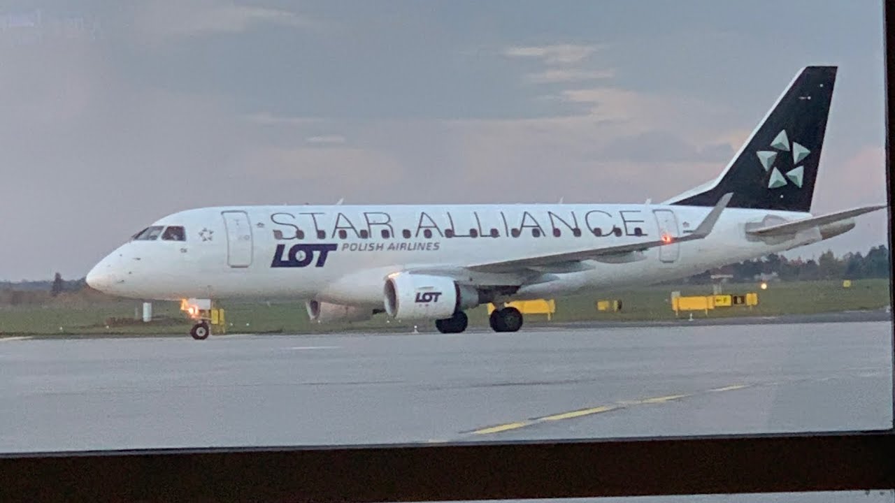 Flight Poznan - Warsaw (EPPO - EPWA) on Embraer 170 LOT Polish Airlines