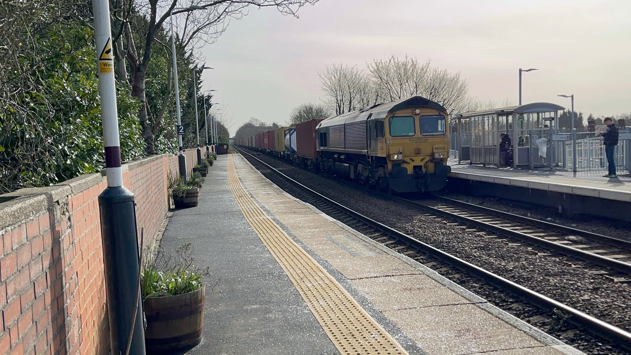 66525 4E81 Felixstowe North F.L.T. to Doncaster Ept (F'Liners) 11;43 10L Lea Road 17/2/2026