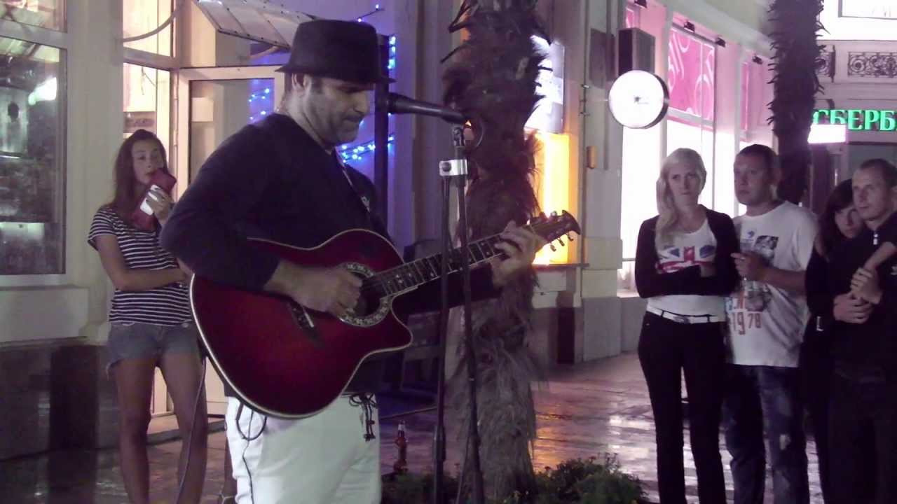 Hello (Lionel Richie). Ronen Calif (Cliff). Ron Menagen. Street Music, Busker. Live in Yalta 2013