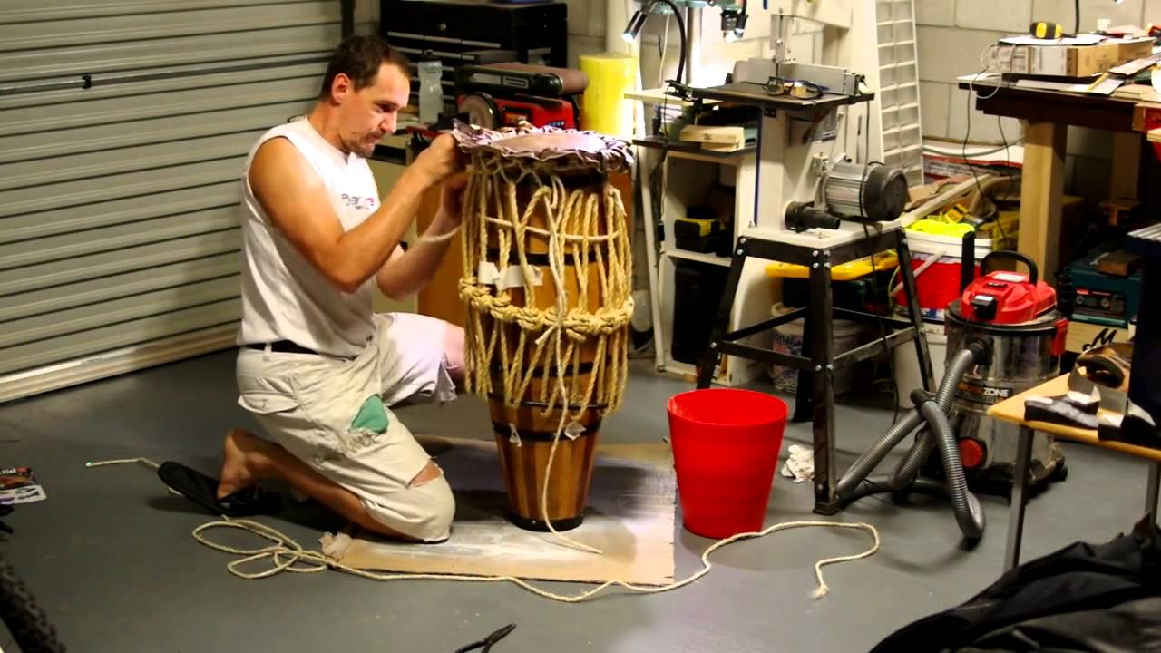 Fixing a very traditional Atabaque with a lot of historical value