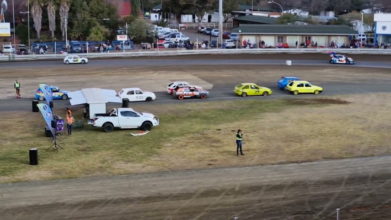 BLOEM OVAL 26 JULY 2025 Hotrods Heat 1