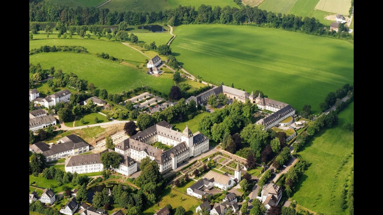 Kloster Grafschaft im Schmallenberg, 1072-2022=950 Jahre - история бенедиктинского монастыря.