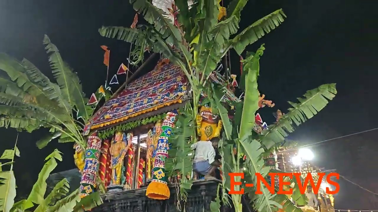కదిరి ఖాద్రి లక్ష్మీ నరసింహ స్వామి వారి తేరు బ్రహ్మ రథోత్సవ కోసం వేలాదిమంది తరలివస్తున్న భక్తాదులు