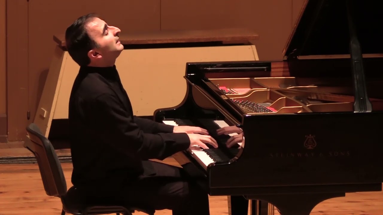 Mamikon Nakhapetov Piano Recital of Schumann & Chopin at Tbilisi State Conservatoire Grand Hall