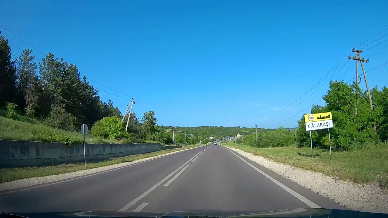 În trecere prin Călărași, Republica Moldova.
