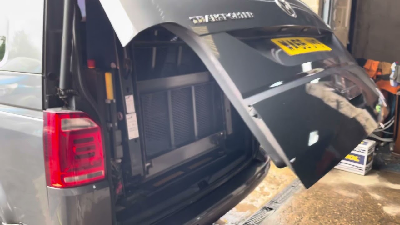 WA66 JYS VW Transporter Driver Transfer WAV Wheelchair Accessible Vehicle