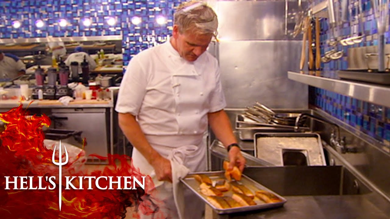 Gordon Calls Out Zach For Lying | Hell's Kitchen