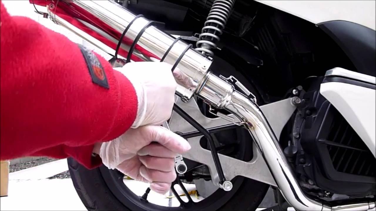 HONDA PCX125 マフラー 交換　DIY