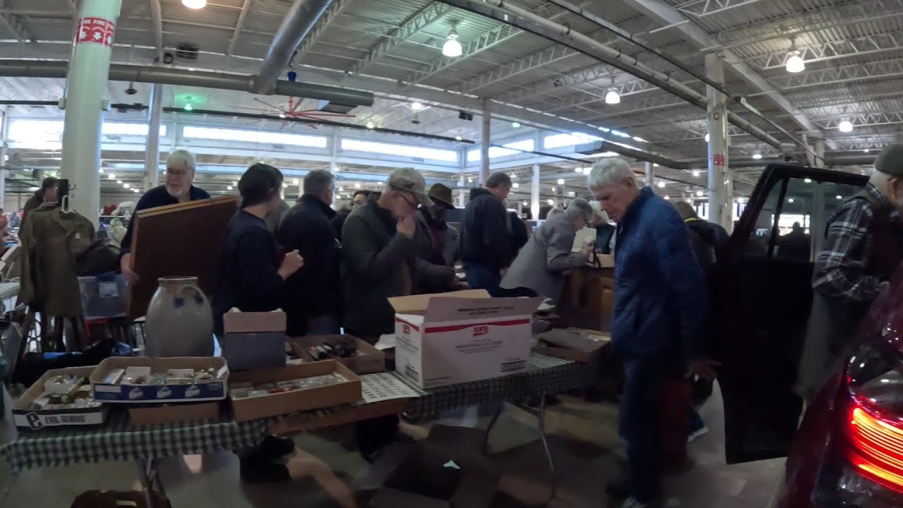 Selling Wholesale Dealer Set Up Scott Antique Show Ohio