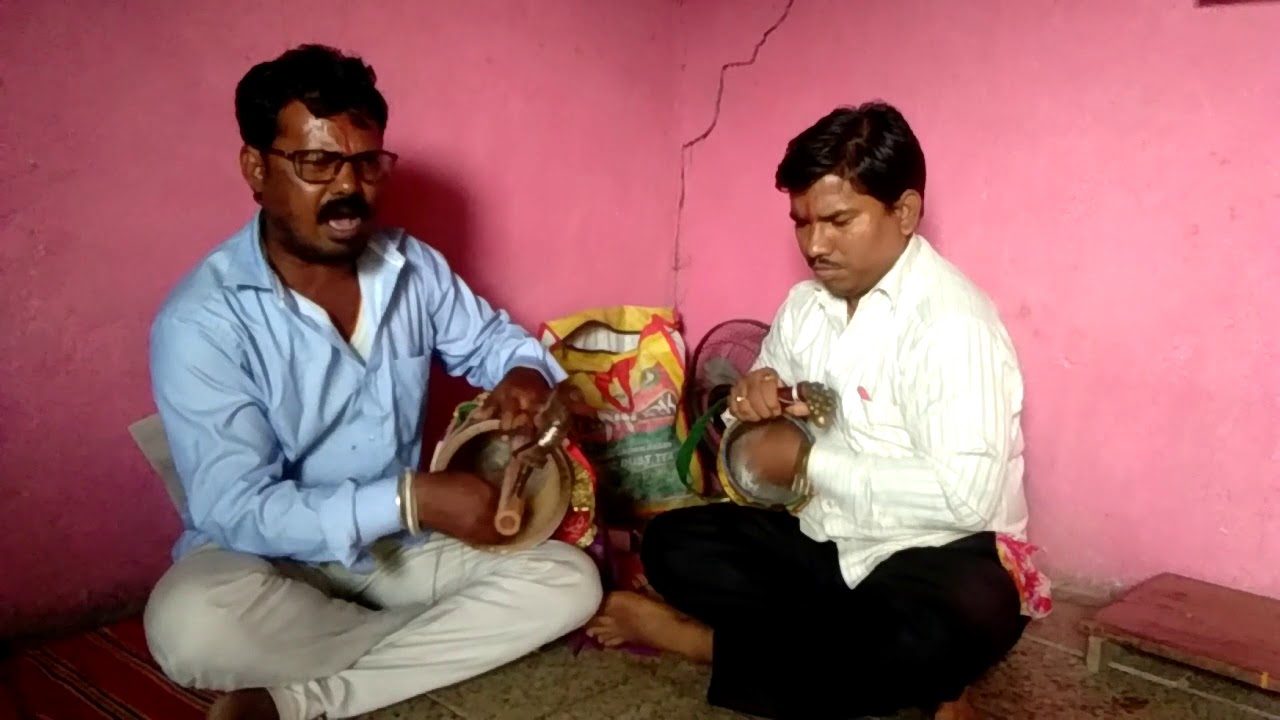 श्री. बंटी चवंडके (चेंबूर)व विजय जगवाले (मललेवाडी) रेणुका देवी गीत.