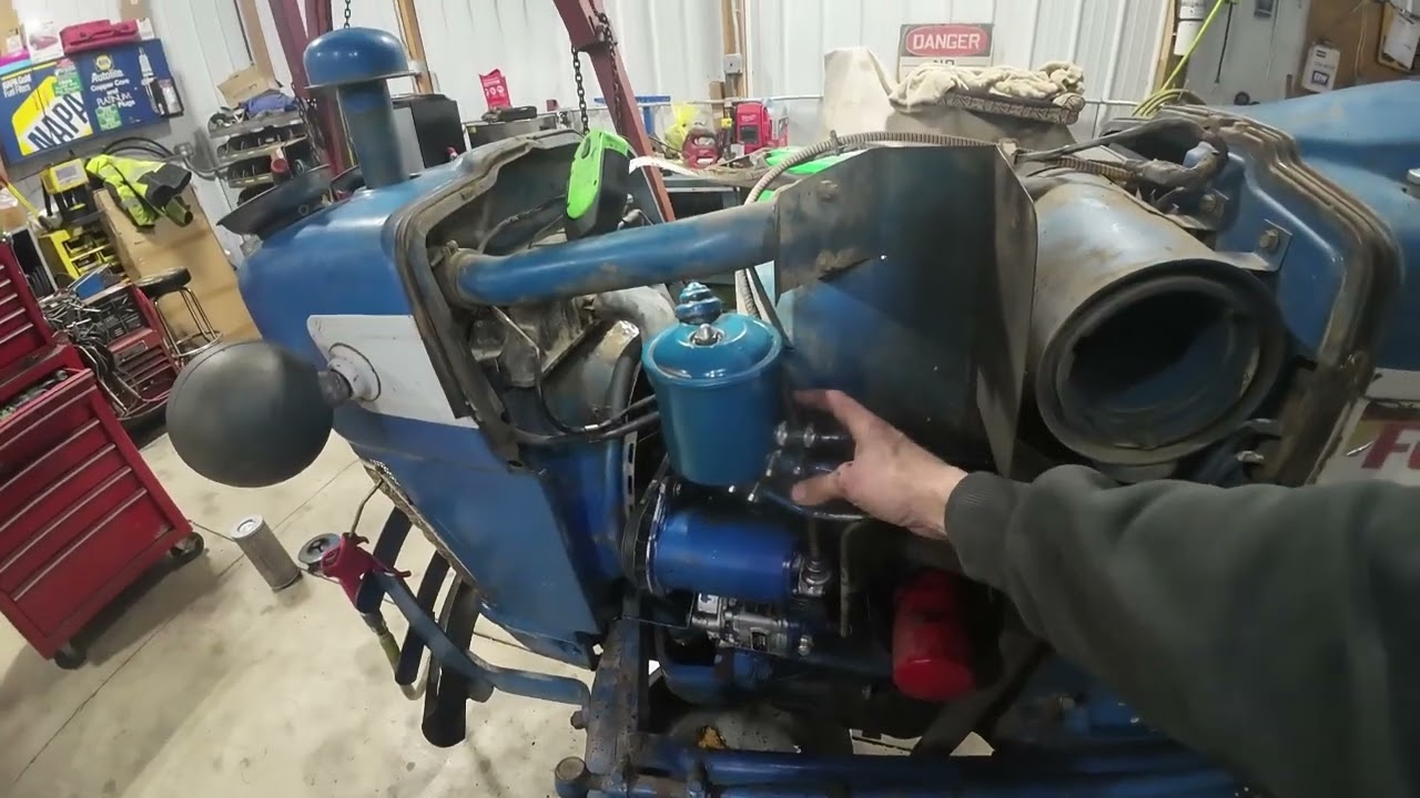 Обслуживание и ремонт Ford 3000