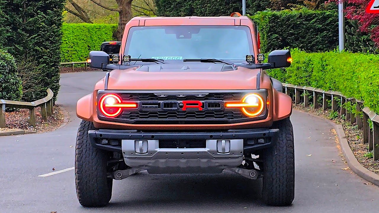 Chelsea Footballers Leave Training Grounds in Their Cars - Enzo, Pedro, Palmer