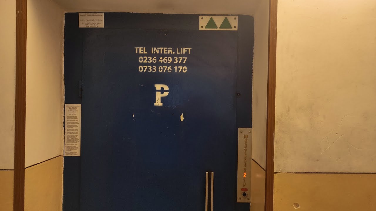 EPIC 1978 IFMA T142 lift @ Strada Roșiori, Bloc BR16B Sc. 1, Galați, România