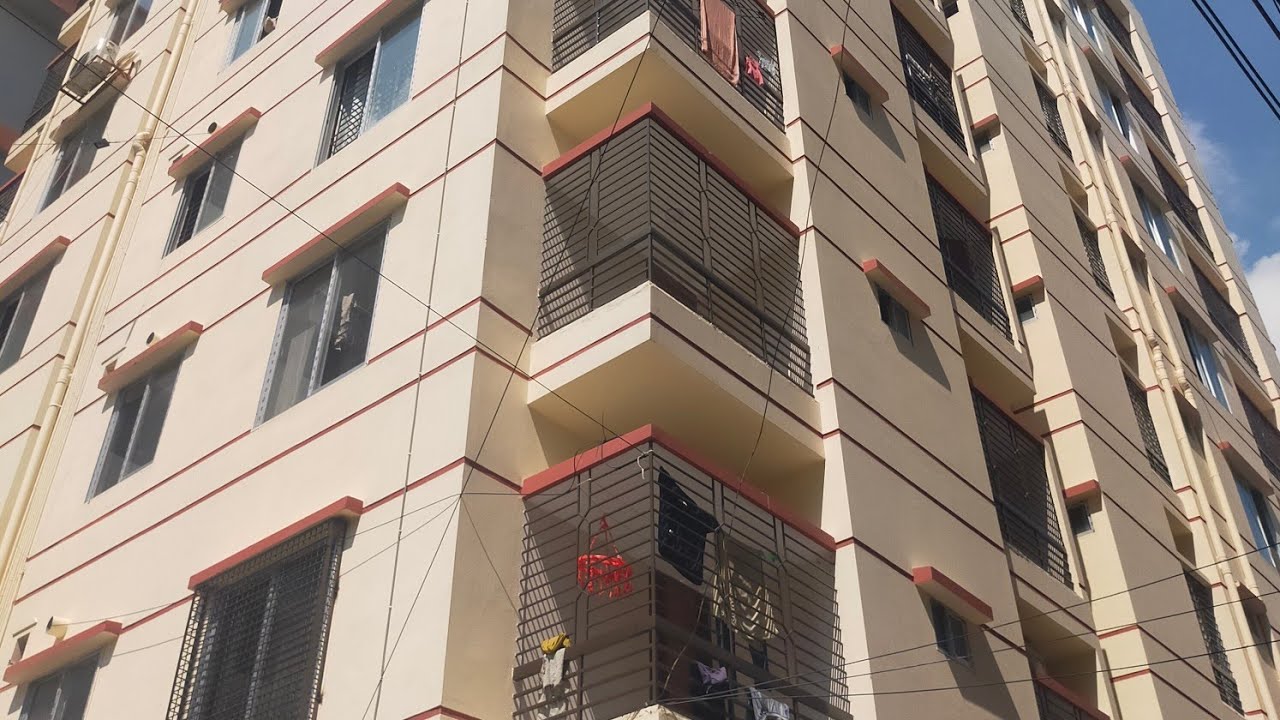 Rampura Banasree Near C-Block Titas Road East Facing 1450sft 3bed, 3bath, 2balcony Ready flat sale.