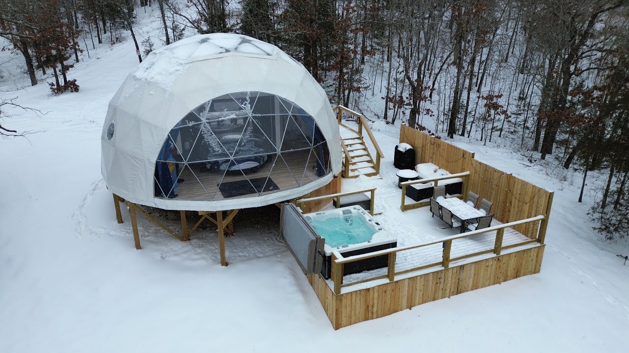 30’ Aviator Geodome in Conway, Arkansas 