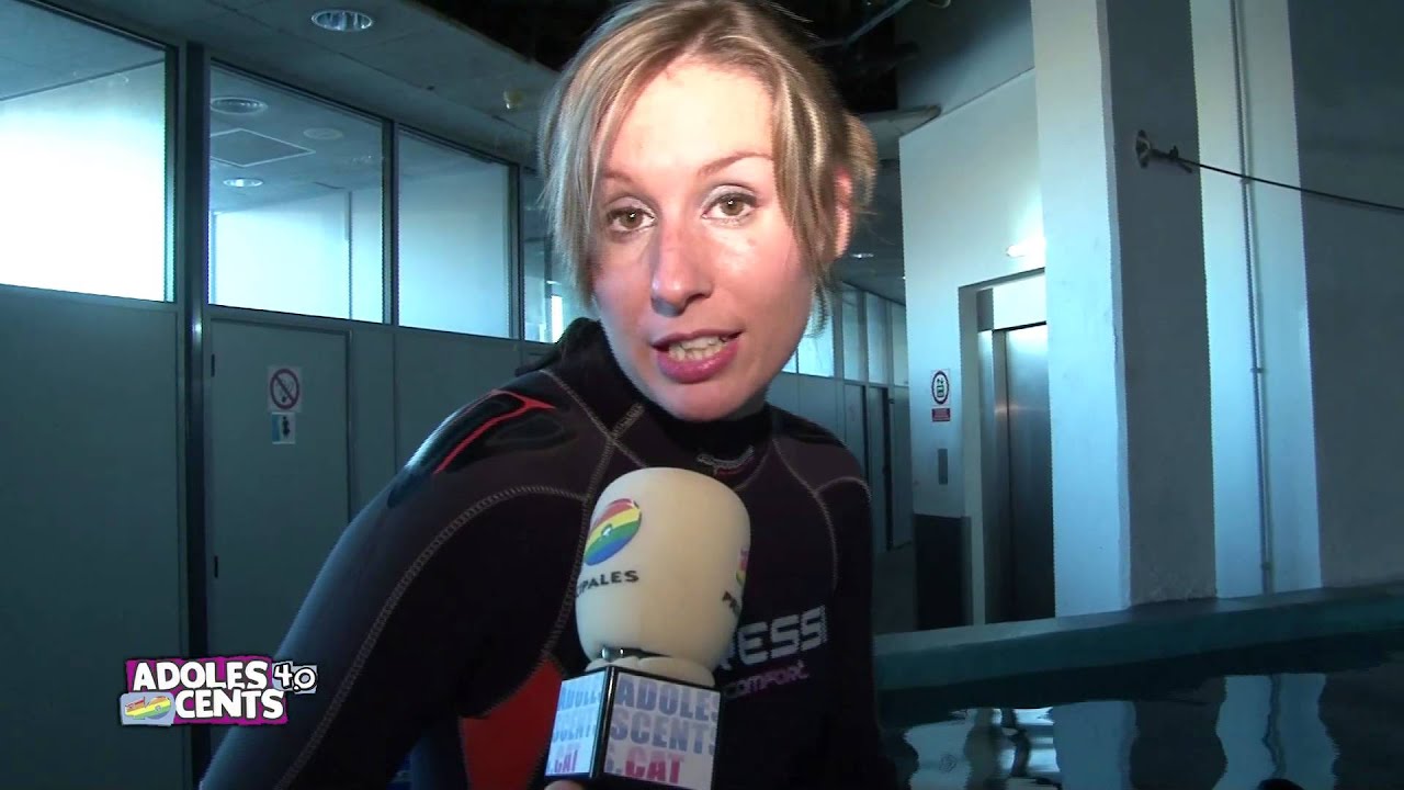 EL REPTE: Banyar-se amb taurons