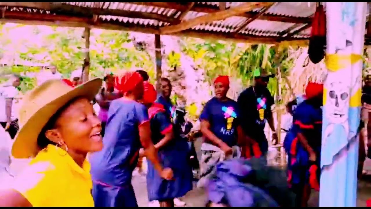 vin_we_video_Kote manbo_Niquêtte ap_jwe_ak_yon _Koulèv