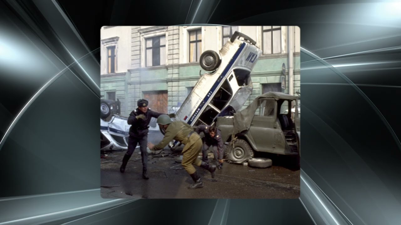 08 Tank Chase GoldenEye 1995   Pierce Brosnan, Sean Bean, Izabella Scorupco, Famke Janssen, Judi Den