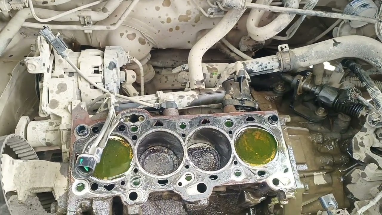 Car Hyundai i10 petrol CNG oil khane ki samasya solution mechanic workshop 🧑‍🔧🚗