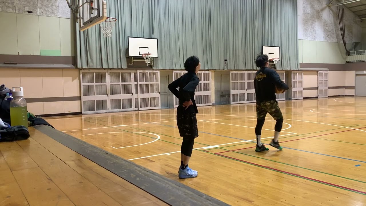 ２