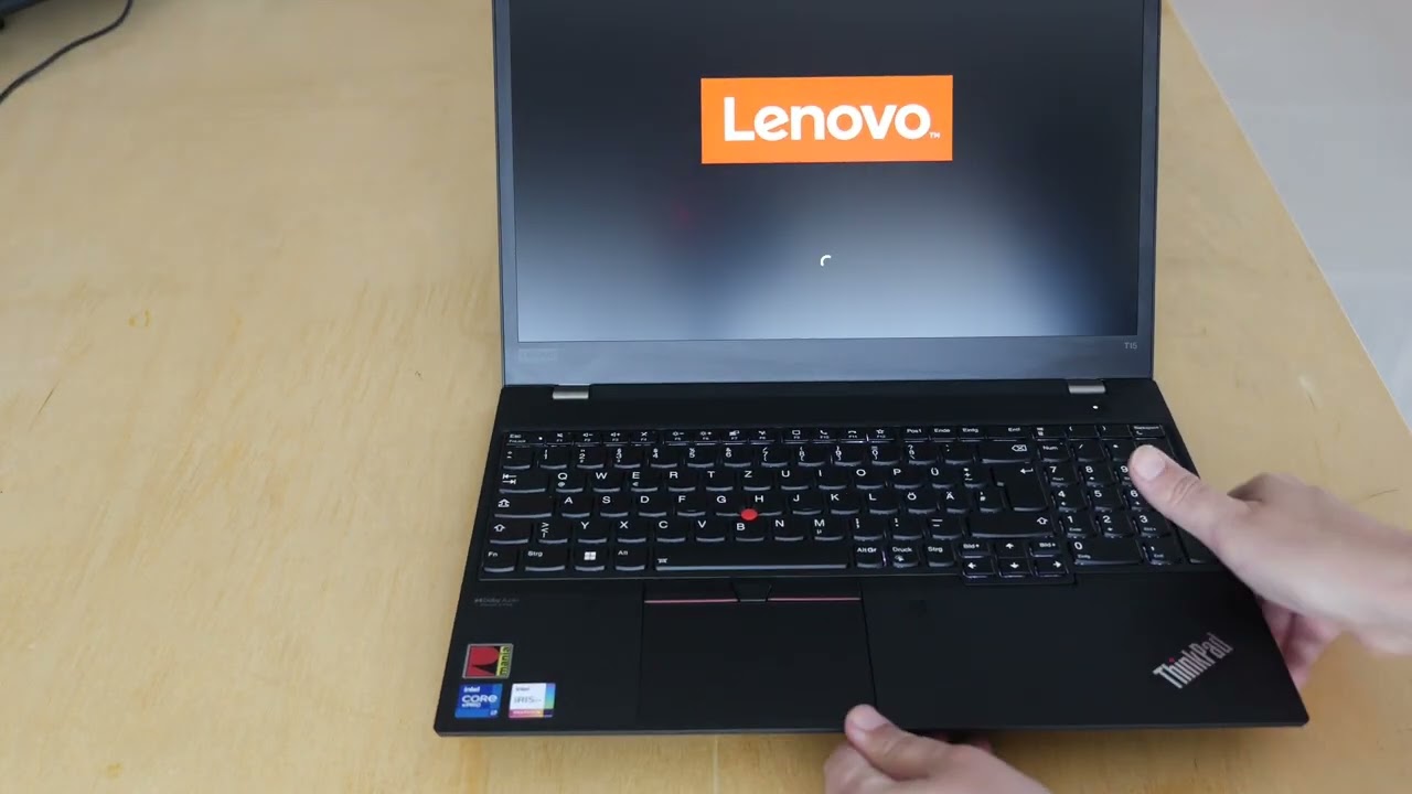Лаптоп Lenovo ThinkPad T15 gen 2 с Core i7-1185G7 и Iris Xe