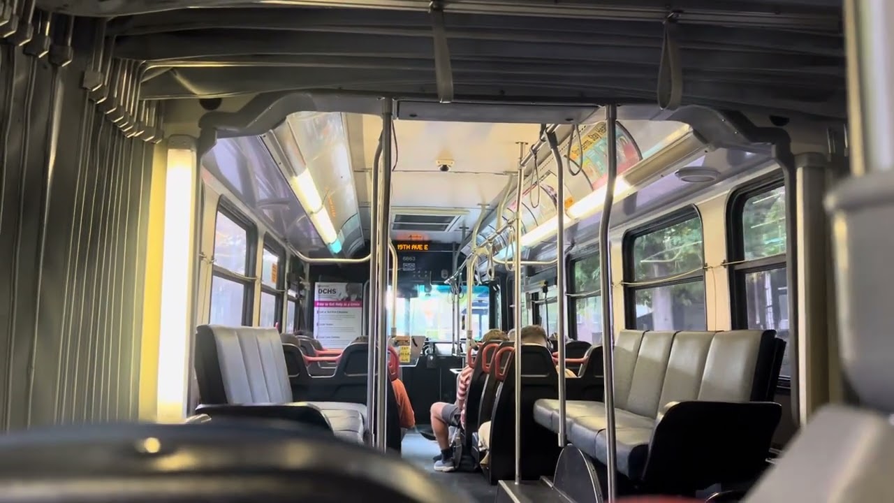 King County Metro Rt 43 On A 2009 New Flyer DE60LF Once Again 