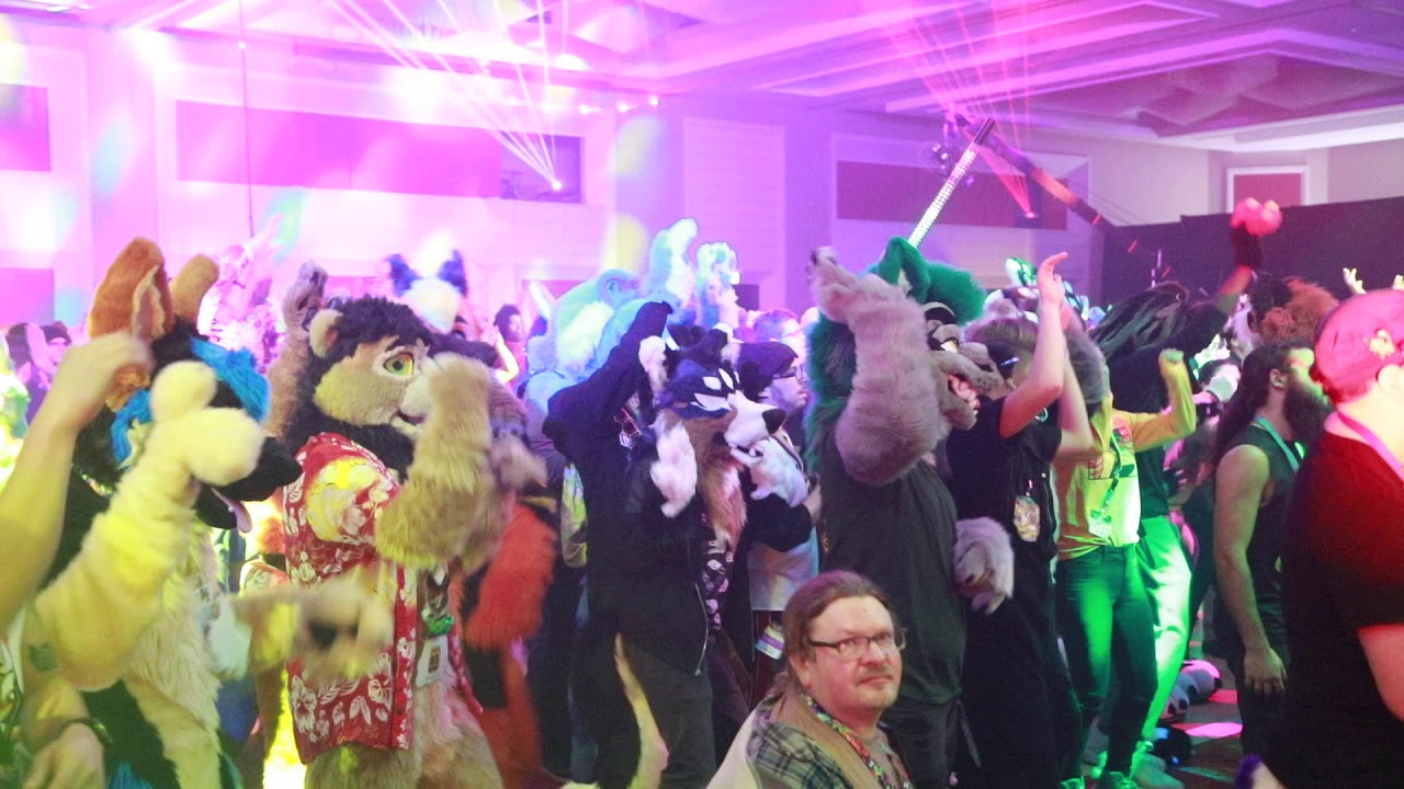 MFF 2019 Saturday dance caramelldansen clip