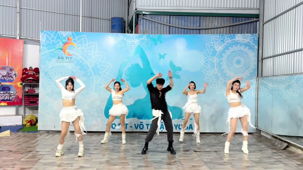 Thiệp Hồng Sai Tên Remix | Choreo Anh Tuấn | Zumba Dance Fit | VN #zumbafitness #dancefitness  